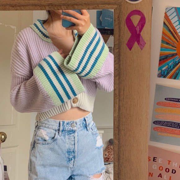 Urban Outfitters Sweaters - Urban outfitters cropped cardigan